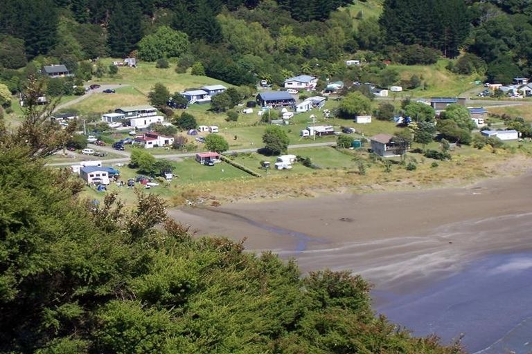 Photo of property in 20 Makahuri Place, Hicks Bay, Tikitiki, 4087