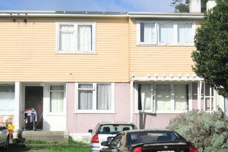 Photo of property in 34a-d Cornwall Crescent, Cannons Creek, Porirua, 5024