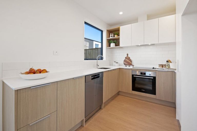 Photo of property in 29 Nga Pona Toru Road, Flat Bush, Auckland, 2019