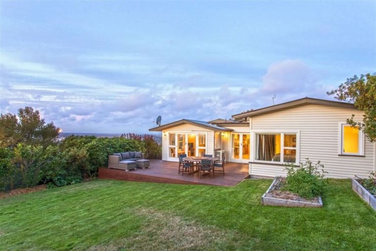 Photo of property in 148 Hackthorne Road, Cashmere, Christchurch, 8022