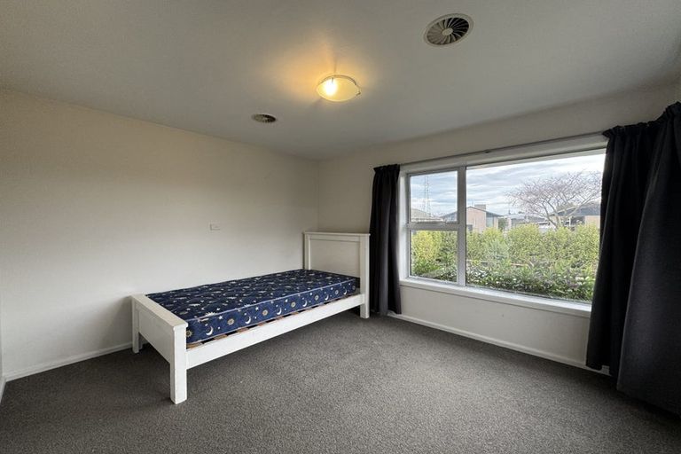Photo of property in 11 Whelan Place, Hei Hei, Christchurch, 8042