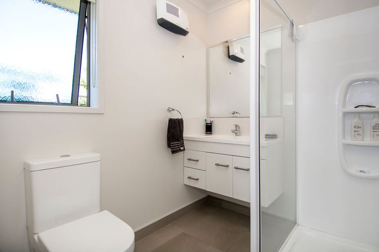 Photo of property in 56 Fairfax Crescent, Pyes Pa, Tauranga, 3112