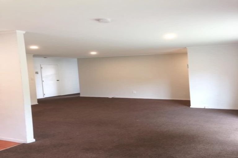 Photo of property in 36 Liddesdale Place, Papakura, 2110