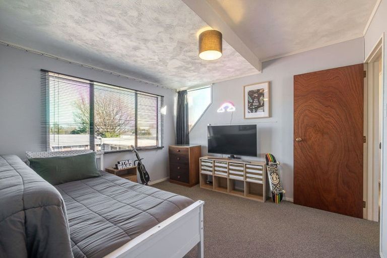 Photo of property in 8 Mcarthur Street, Terrace End, Palmerston North, 4410