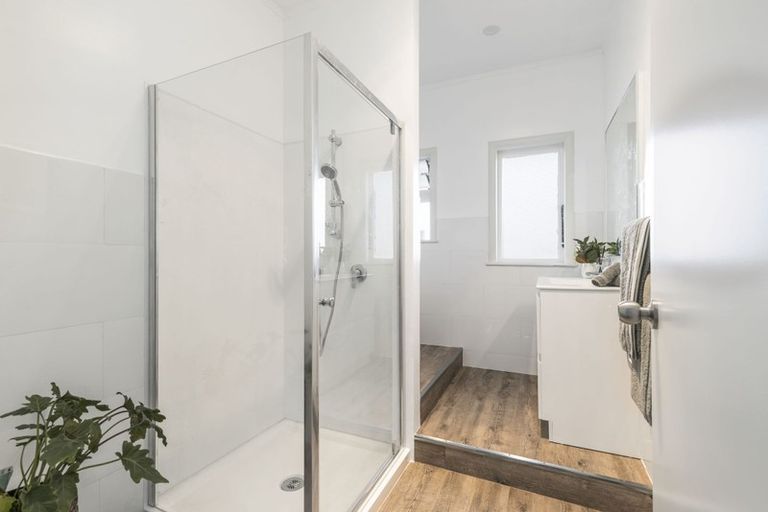 Photo of property in 34 Hillcrest Road, Hillcrest, Hamilton, 3216