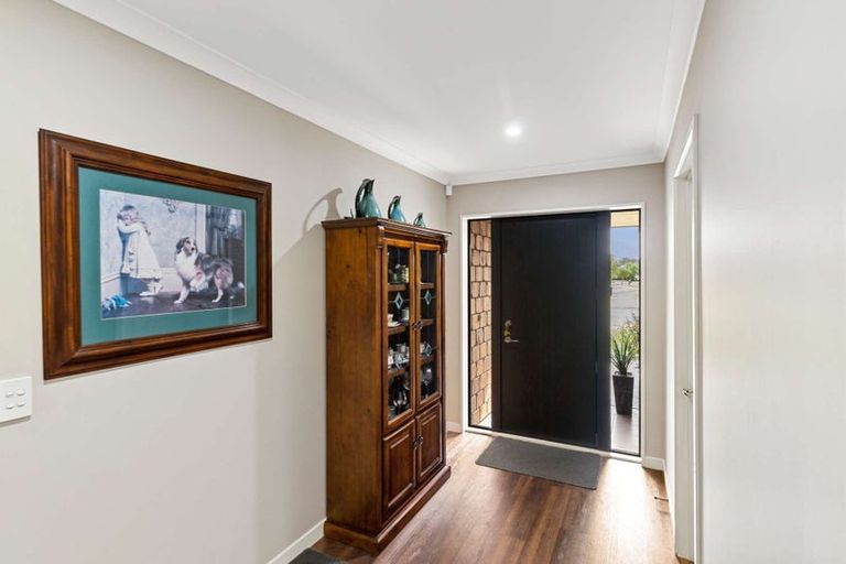 Photo of property in 52 Fairfield Way, Rolleston, 7614