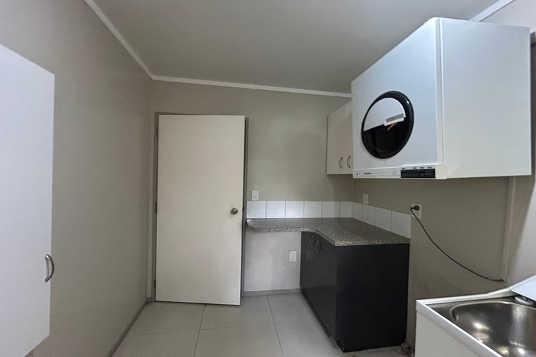 Photo of property in 70 Jack Paterson Road, Opaheke, Papakura, 2584