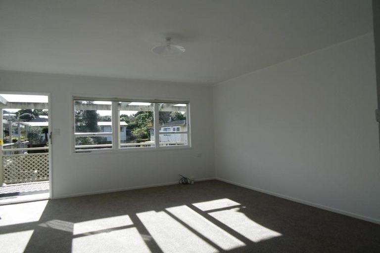 Photo of property in 170c Queen Street, Northcote Point, Auckland, 0627