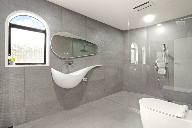 Photo of property in 123 Doon Street, Waverley, Dunedin, 9013