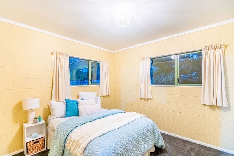 Photo of property in 191 Mazengarb Road, Paraparaumu, 5032