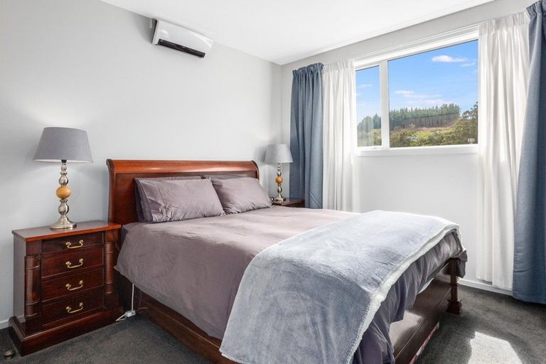 Photo of property in 48 Banks Boulevard, Whitby, Porirua, 5024