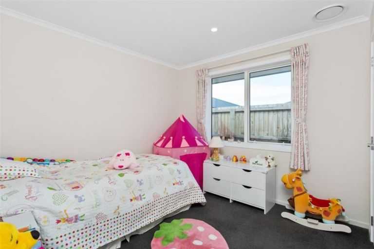 Photo of property in 9 Whincops Road, Halswell, Christchurch, 8025