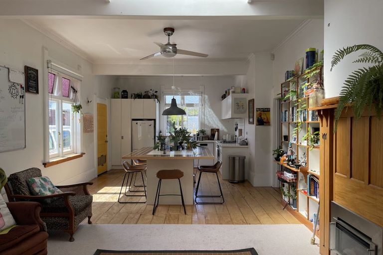 Photo of property in 11 Thistle Street, Napier South, Napier, 4110