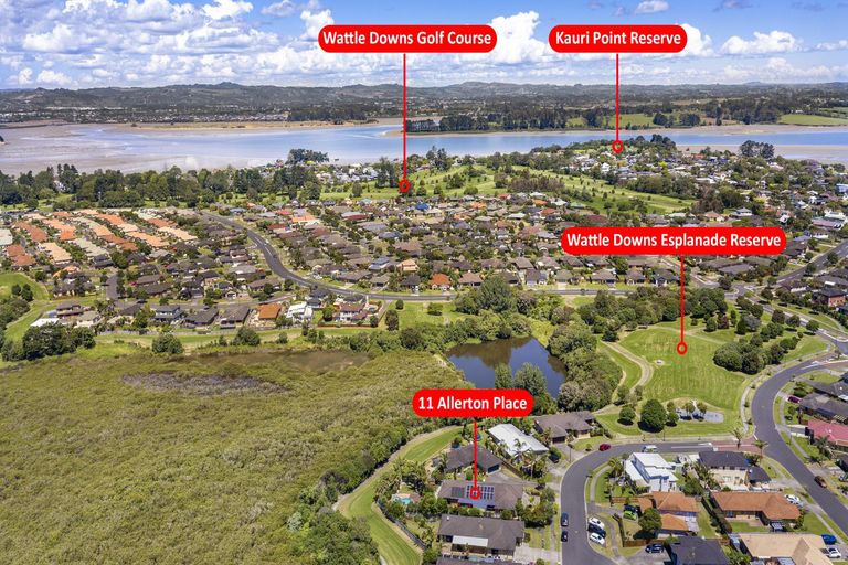 Photo of property in 11 Allerton Place, Wattle Downs, Auckland, 2103