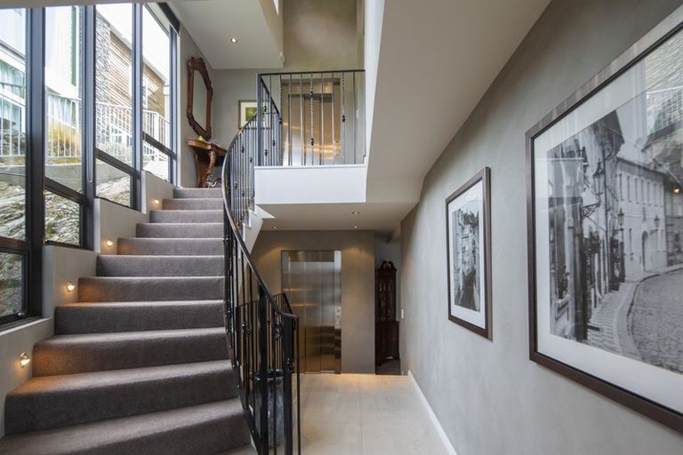 Photo of property in 37 Belfast Terrace, Queenstown, 9300