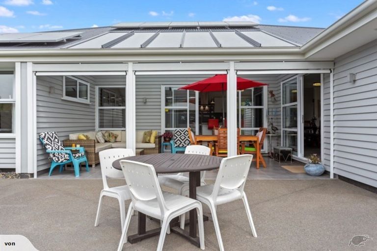 Photo of property in 22 Wineberry Avenue, Amberley, 7410