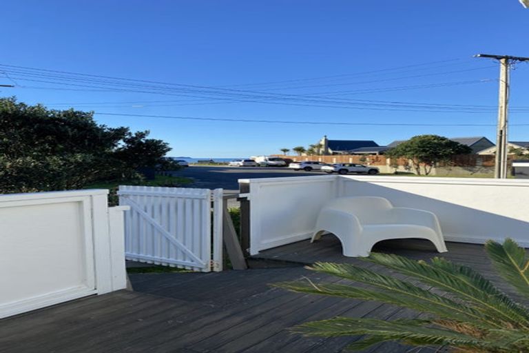 Photo of property in 36 Motiti Road, Papamoa Beach, Papamoa, 3118