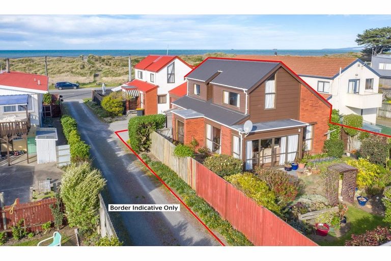 Photo of property in 410b Marine Parade, South New Brighton, Christchurch, 8062