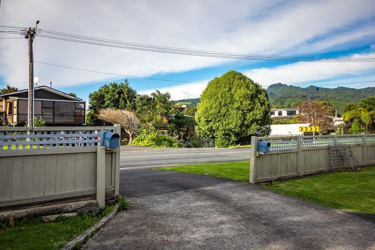 Photo of property in 71 Mcfarlane Street, Oakura, 4314