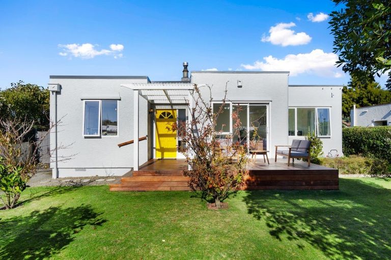 Photo of property in 6 Dolbel Street, Taradale, Napier, 4112