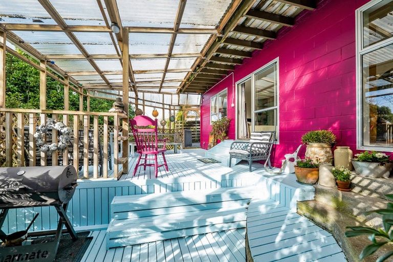 Photo of property in 28 Durham Avenue, Welbourn, New Plymouth, 4312