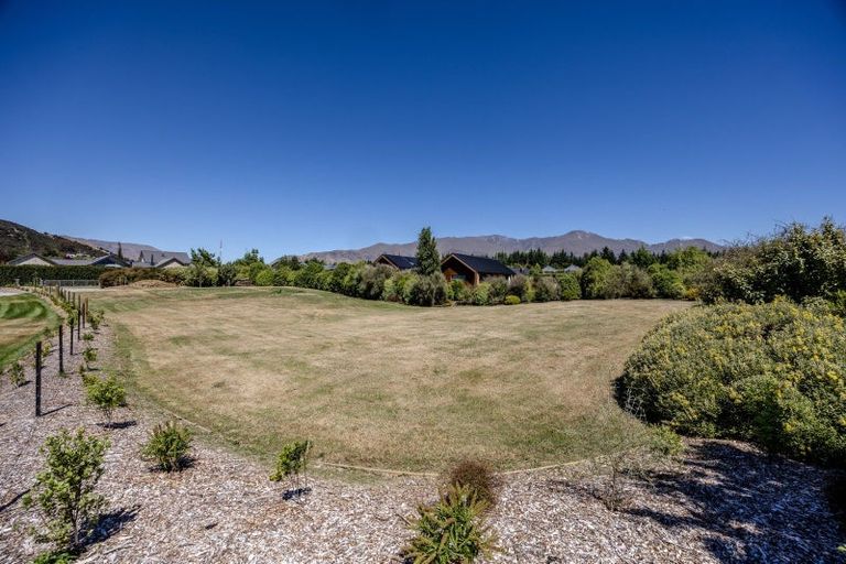 Photo of property in 3 Nokomai Street, Wanaka, 9305