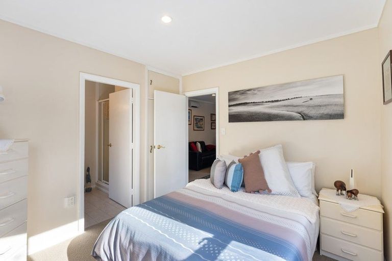 Photo of property in 33 Wharemauku Road, Raumati Beach, Paraparaumu, 5032