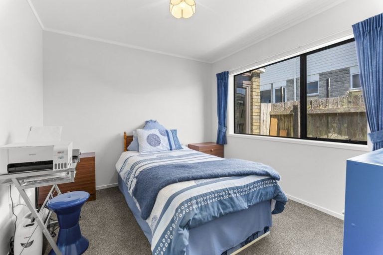 Photo of property in 9 Chatswood Grove, Fitzroy, New Plymouth, 4312