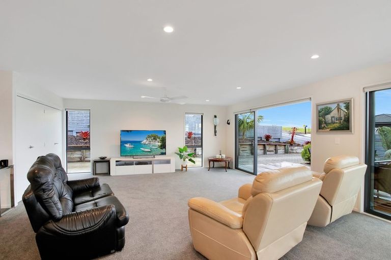 Photo of property in 27 Lori Lane, Coopers Beach, 0420