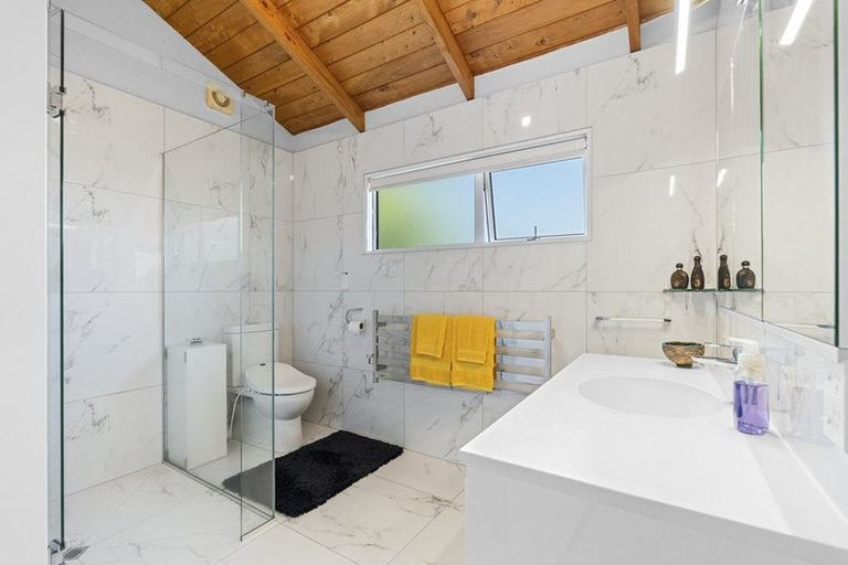 Photo of property in 50 Leslie Street, Waitara, 4320