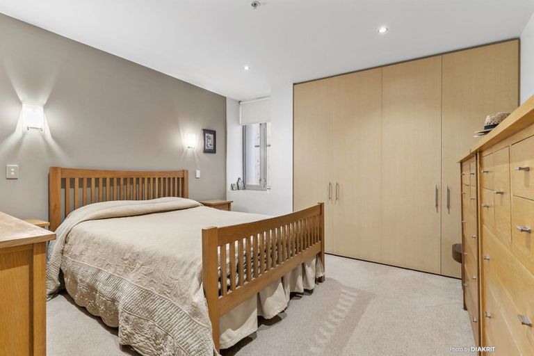 Photo of property in Sanctum Apartment, 10 Ebor Street, Te Aro, Wellington, 6011