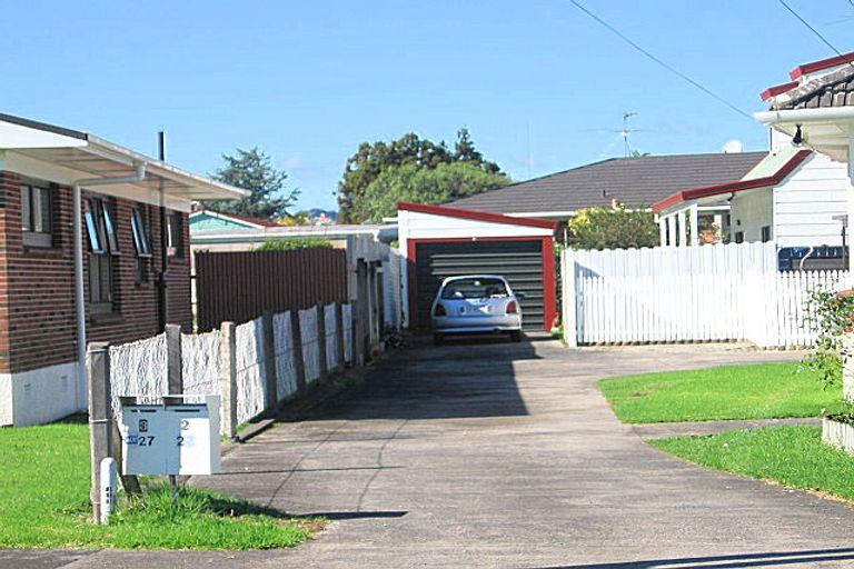 Photo of property in 2/27 Buckingham Crescent, Manukau, Auckland, 2025