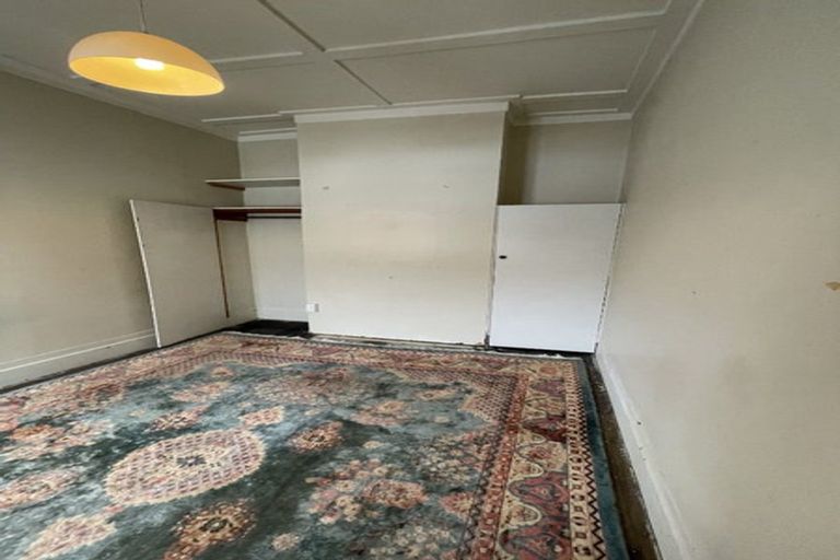 Photo of property in 90 Russell Terrace, Berhampore, Wellington, 6023