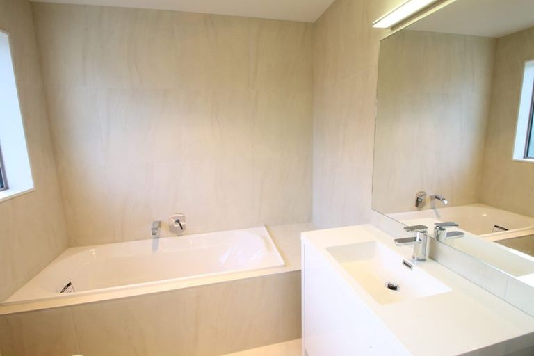 Photo of property in 56 Timberland Drive, Silverdale, 0932