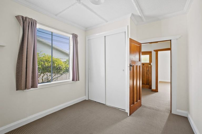 Photo of property in 14 Mangorei Road, Strandon, New Plymouth, 4312