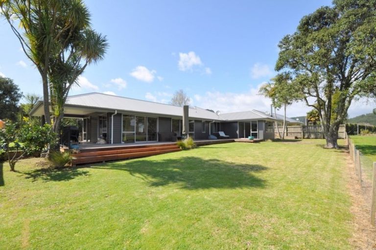 Photo of property in 71 Tangiteroria Lane, Pauanui, Hikuai, 3579