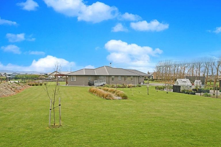 Photo of property in 17 Landsborough Drive, Darfield, 7571