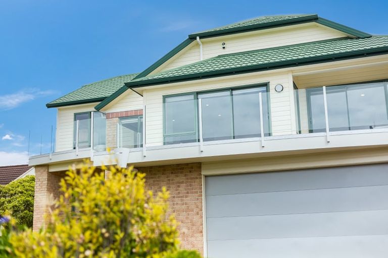 Photo of property in 12 Bowsprit Way, Whitby, Porirua, 5024