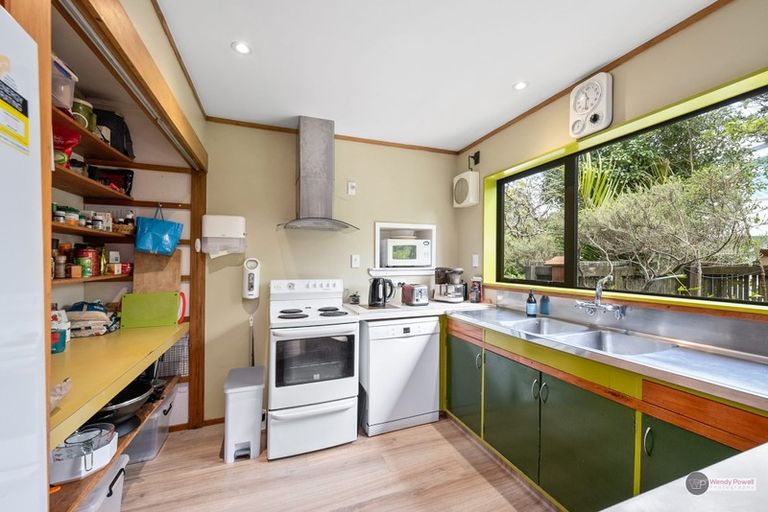 Photo of property in 14 Laurel Grove, Maungaraki, Lower Hutt, 5010