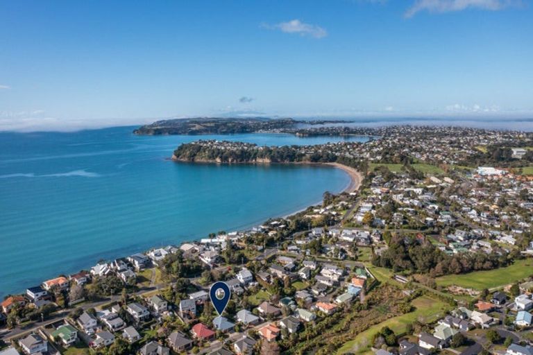 Photo of property in 2/67 Donald Street, Stanmore Bay, Whangaparaoa, 0932