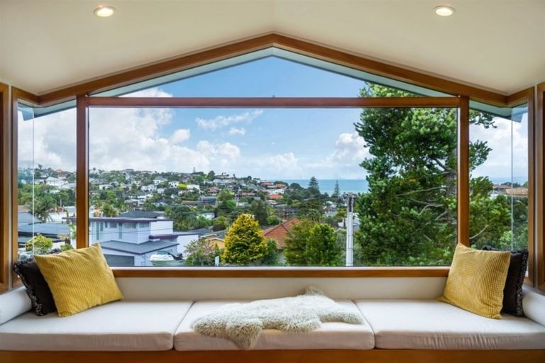 Photo of property in 43 Aotearoa Terrace, Murrays Bay, Auckland, 0630