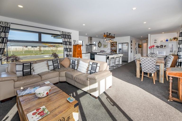 Photo of property in 37 Te Korari Street, Marshland, Christchurch, 8083