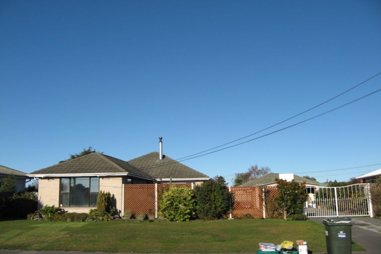 Photo of property in 37 Moffett Street, Islington, Christchurch, 8042