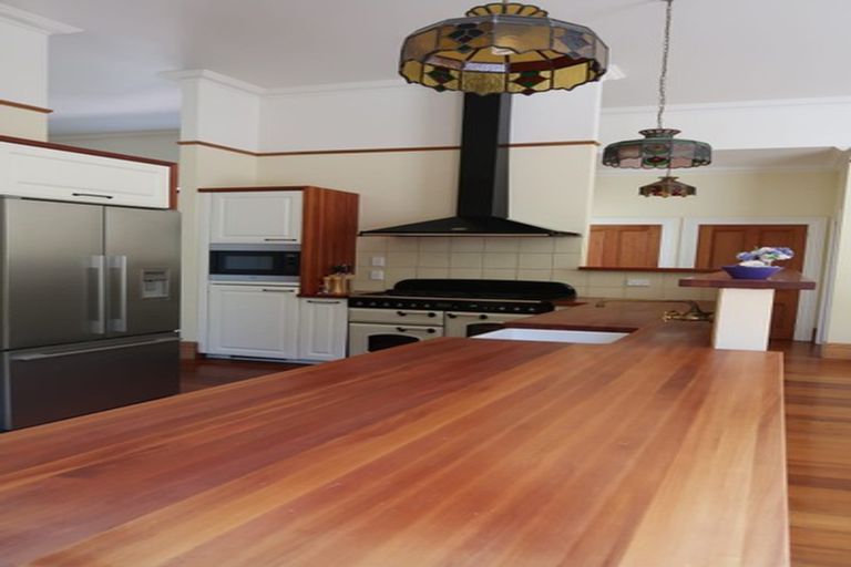 Photo of property in 32 Woodland Road, Johnsonville, Wellington, 6037