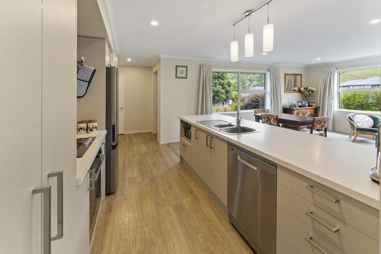 Photo of property in 9 Olivias Place, Stoke, Nelson, 7011