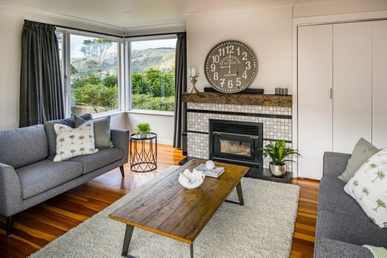 Photo of property in 14 Kotipu Place, Pukerua Bay, 5026