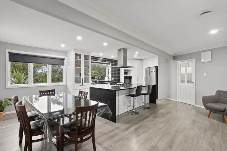 Photo of property in 64 Astley Avenue, New Lynn, Auckland, 0600