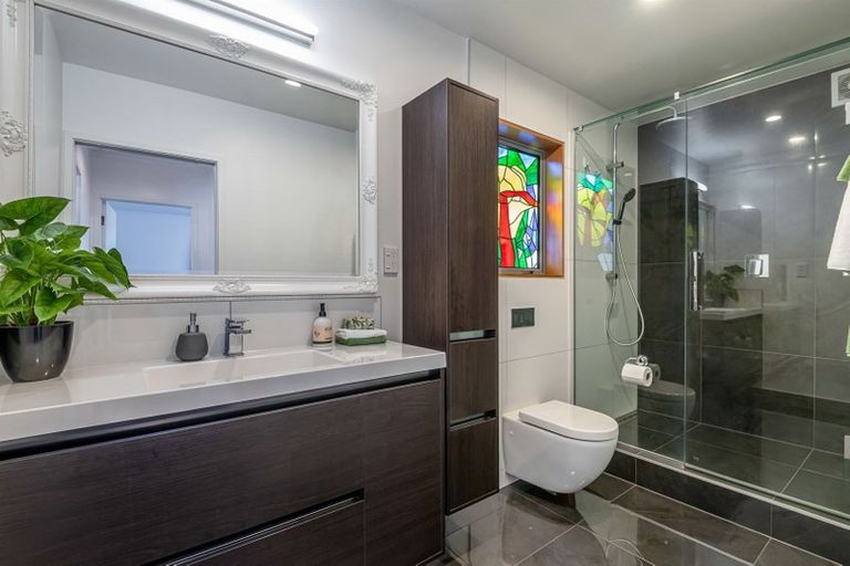 Photo of property in 17 Brigantine Drive, Beach Haven, Auckland, 0626