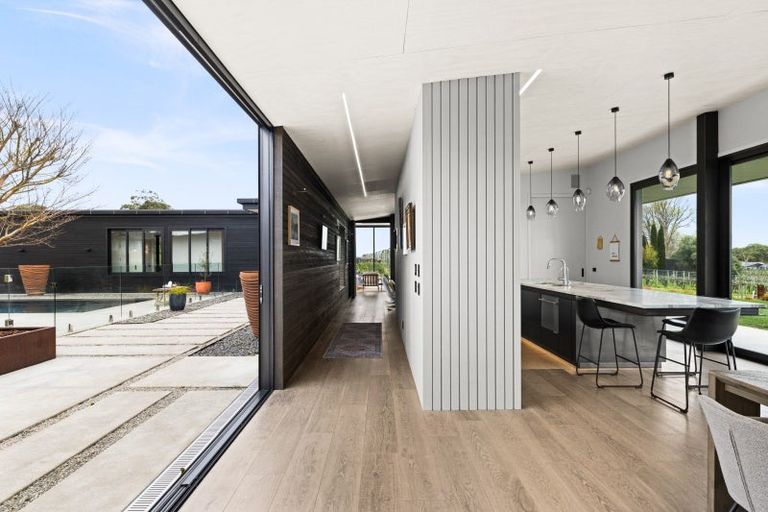 Photo of property in 25 Side Road, Haumoana, 4180