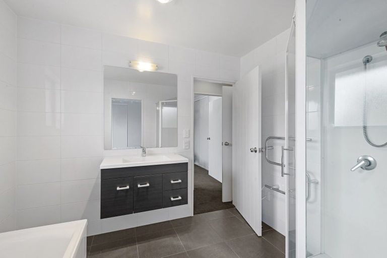 Photo of property in 14 Christie Place, Rolleston, 7614